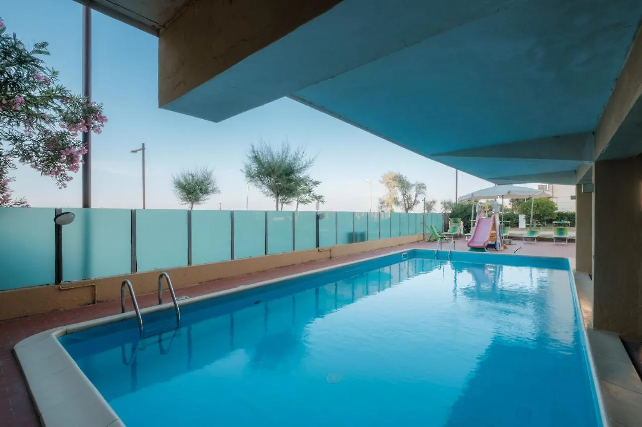 Hotel Crown Rimini 3*,  Italien