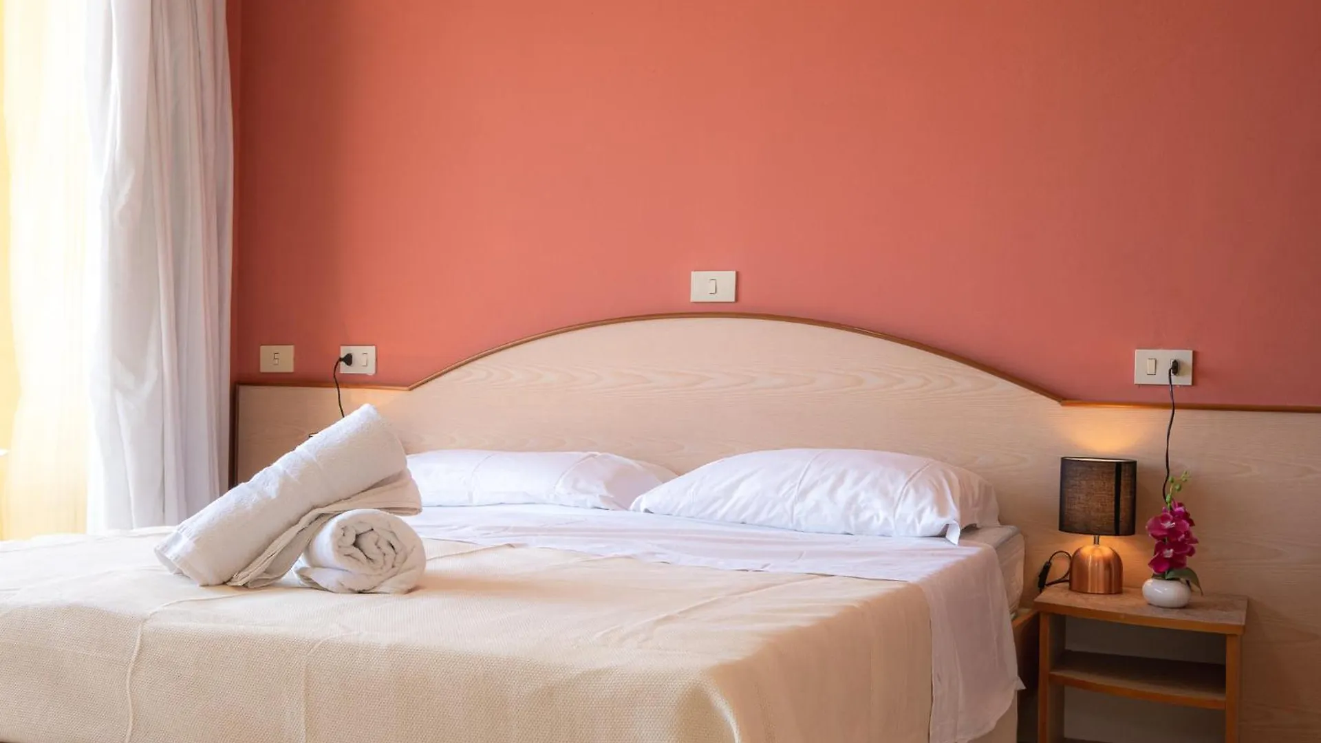 Hotel Crown Rimini 3*,