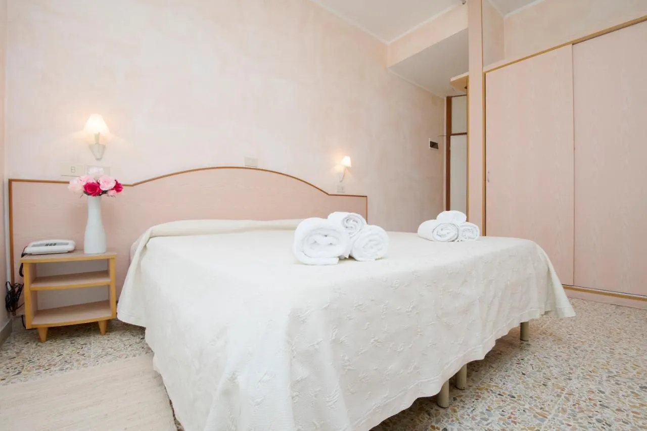 ***  Hotel Crown Rimini Italien